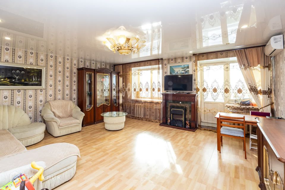 Продаётся 4-комнатная квартира, 122.2 м²