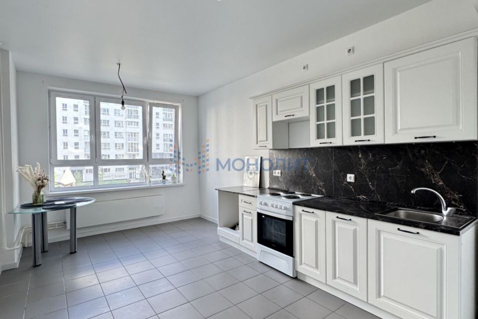Продаётся 1-комнатная квартира, 42.7 м²