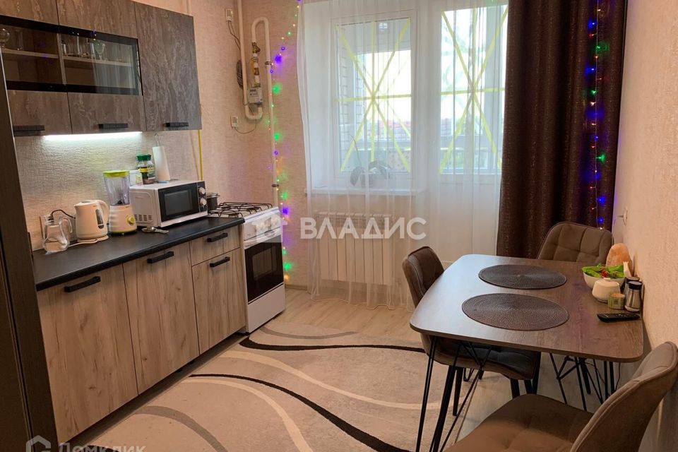 Продаётся 3-комнатная квартира, 77.2 м²