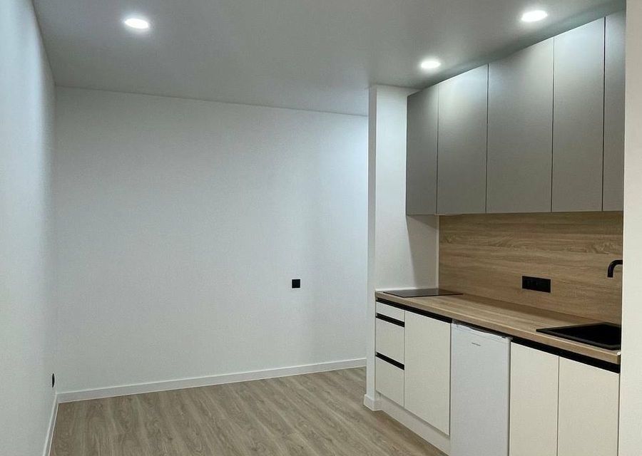 Продаётся 1-комнатная квартира, 41.3 м²