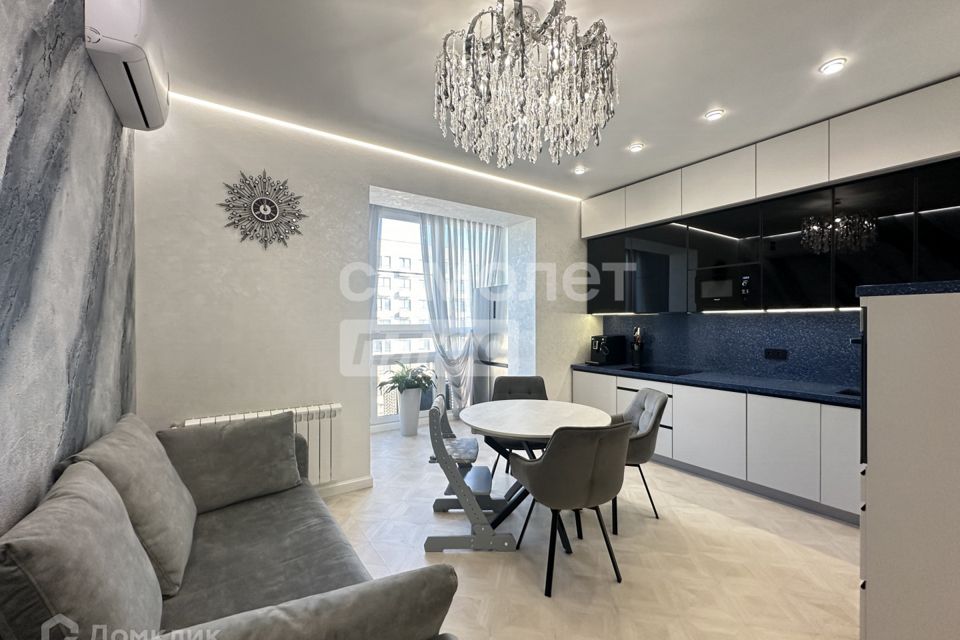 Продаётся 2-комнатная квартира, 57.2 м²