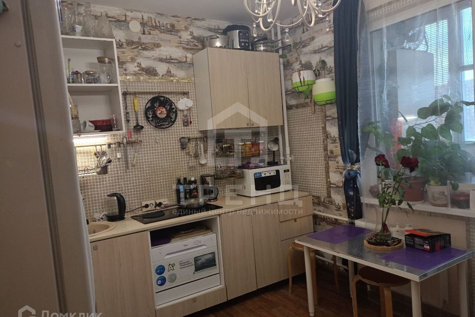 Продаётся 1-комнатная квартира, 38 м²