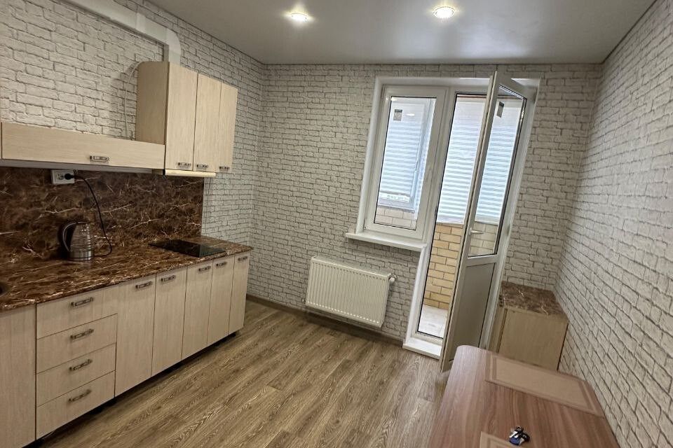 Продаётся 1-комнатная квартира, 38 м²