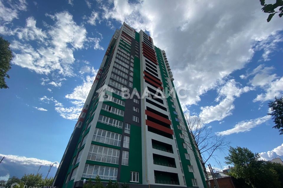 Продаётся 3-комнатная квартира, 111.6 м²