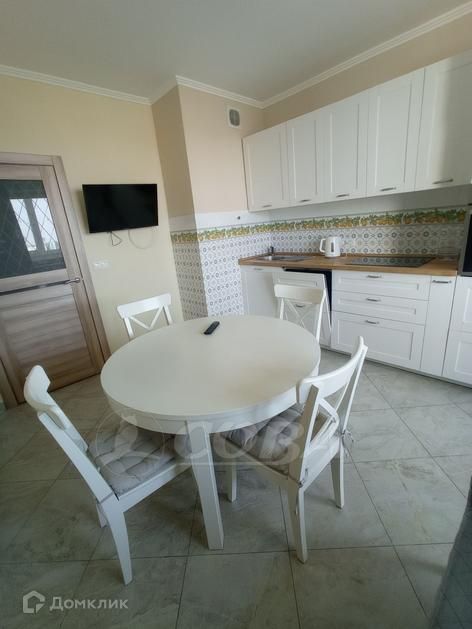 Сдаётся 2-комнатная квартира, 63 м²