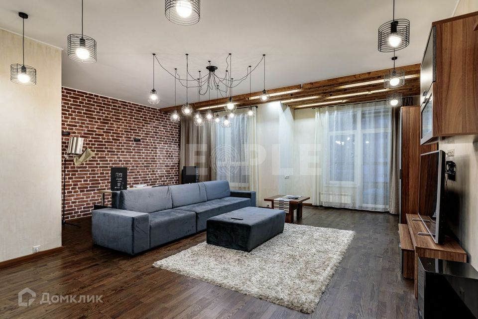 Продаётся 3-комнатная квартира, 98.3 м²