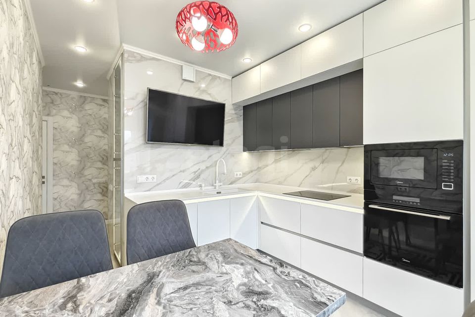 Продаётся 2-комнатная квартира, 58.7 м²