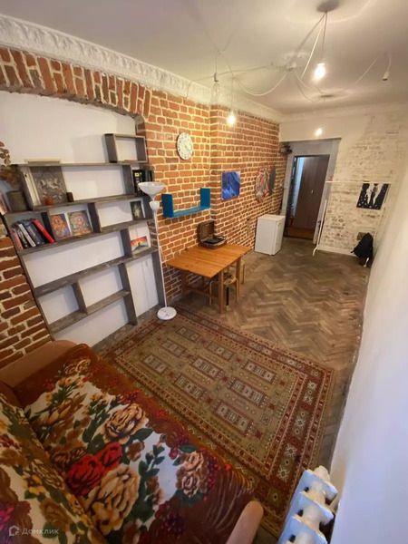Продаётся комната в 5-комн. квартире, 14 м²