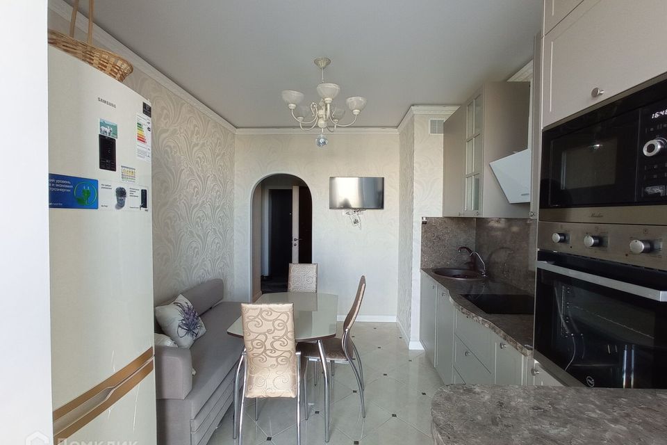 Сдаётся 1-комнатная квартира, 38 м²