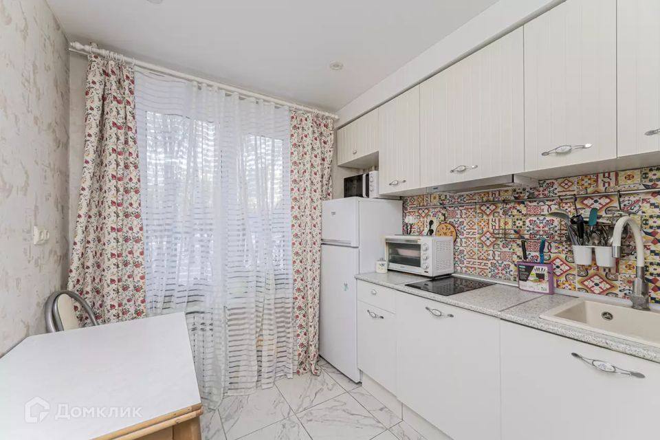 Продаётся 3-комнатная квартира, 58.7 м²