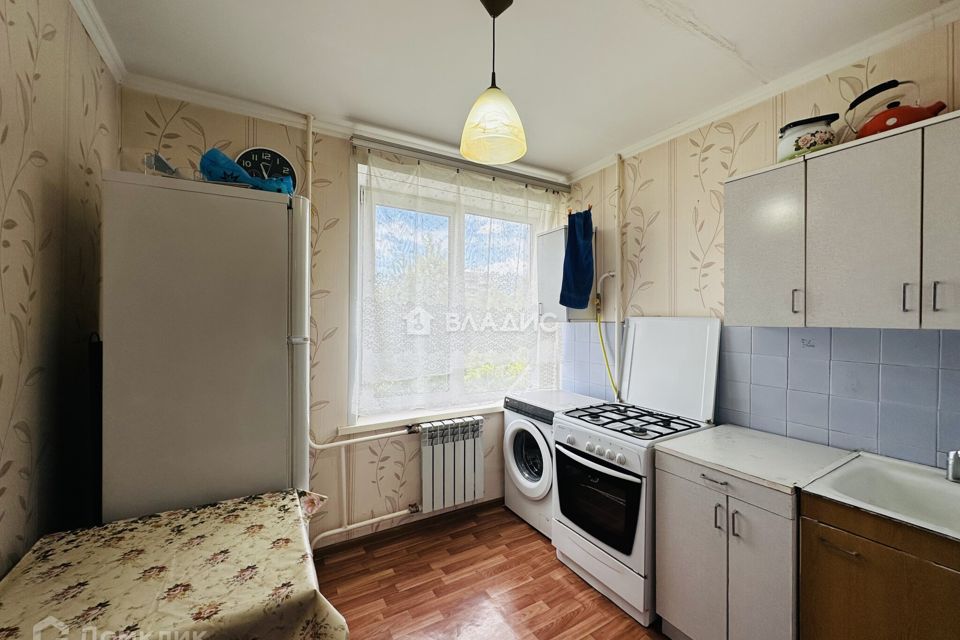 Продаётся 3-комнатная квартира, 59.8 м²