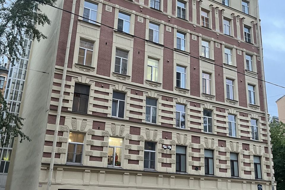 Продаётся комната в 13-комн. квартире, 15 м²