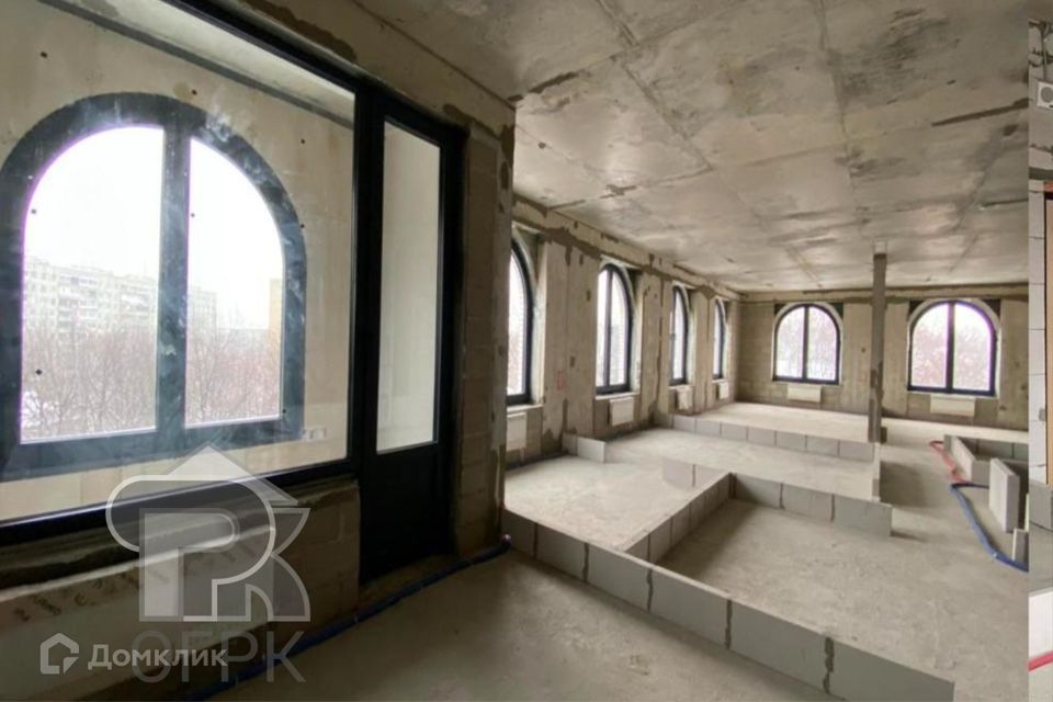 Продаётся 5-комнатная квартира, 129.6 м²