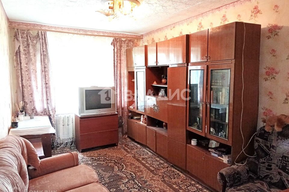 Продаётся 3-комнатная квартира, 57.7 м²