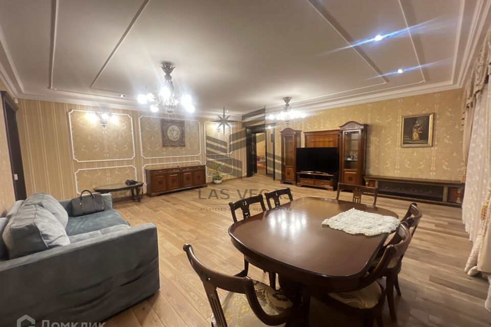 Сдаётся 3-комнатная квартира, 120 м²