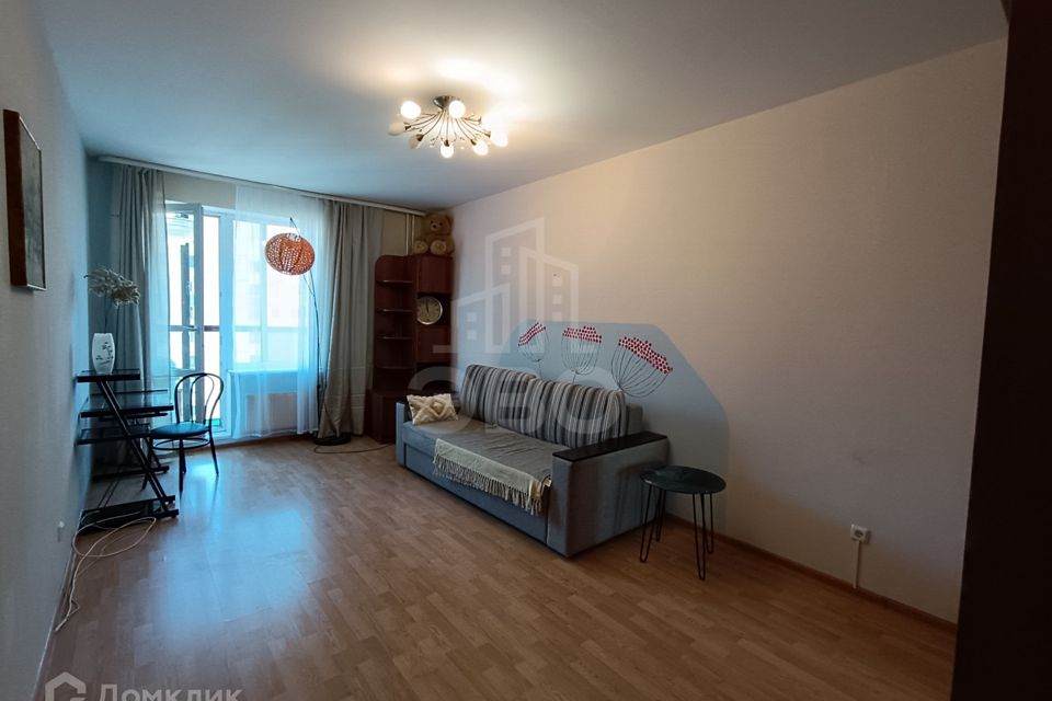 Сдаётся 1-комнатная квартира, 42 м²