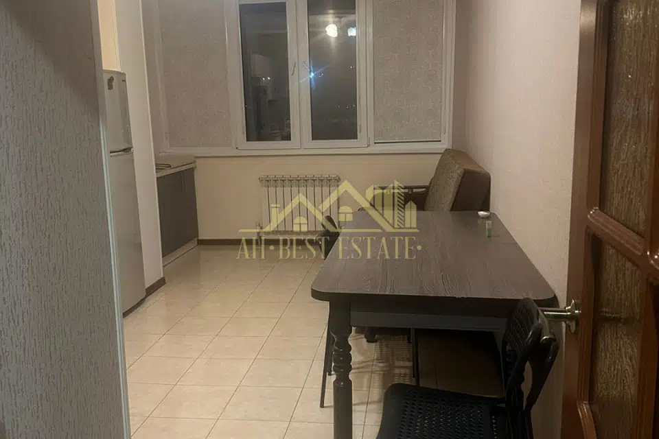 Сдаётся 1-комнатная квартира, 42 м²