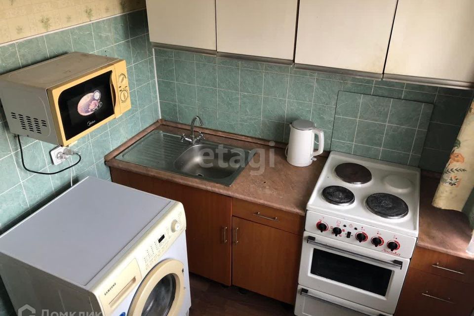 Продаётся 3-комнатная квартира, 57.8 м²