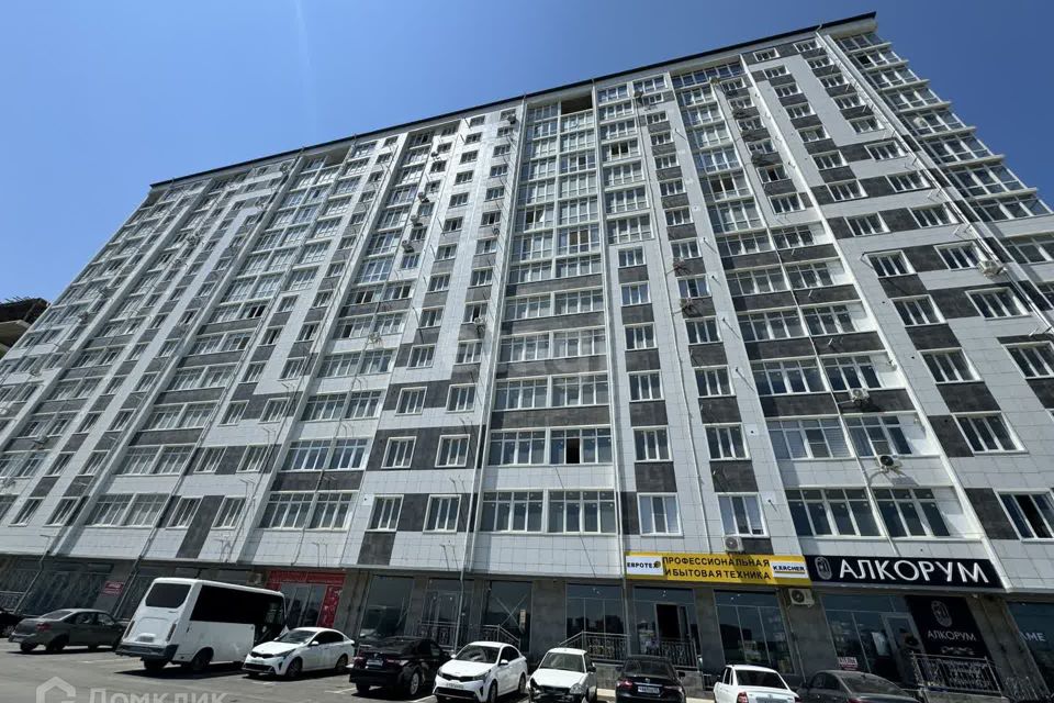 Продаётся 3-комнатная квартира, 105 м²