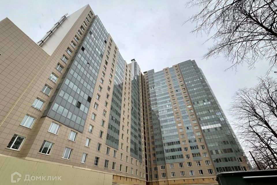 Продаётся 3-комнатная квартира, 127 м²