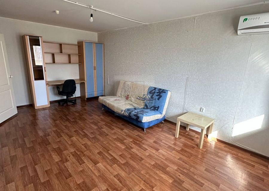 Продаётся 1-комнатная квартира, 37.7 м²