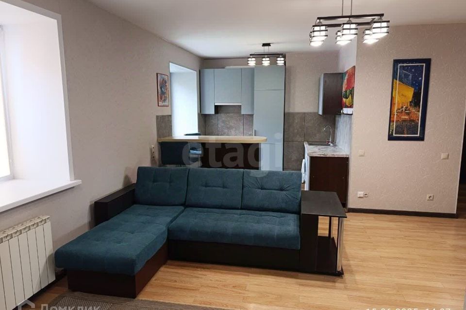 Сдаётся 2-комнатная квартира, 56.7 м²