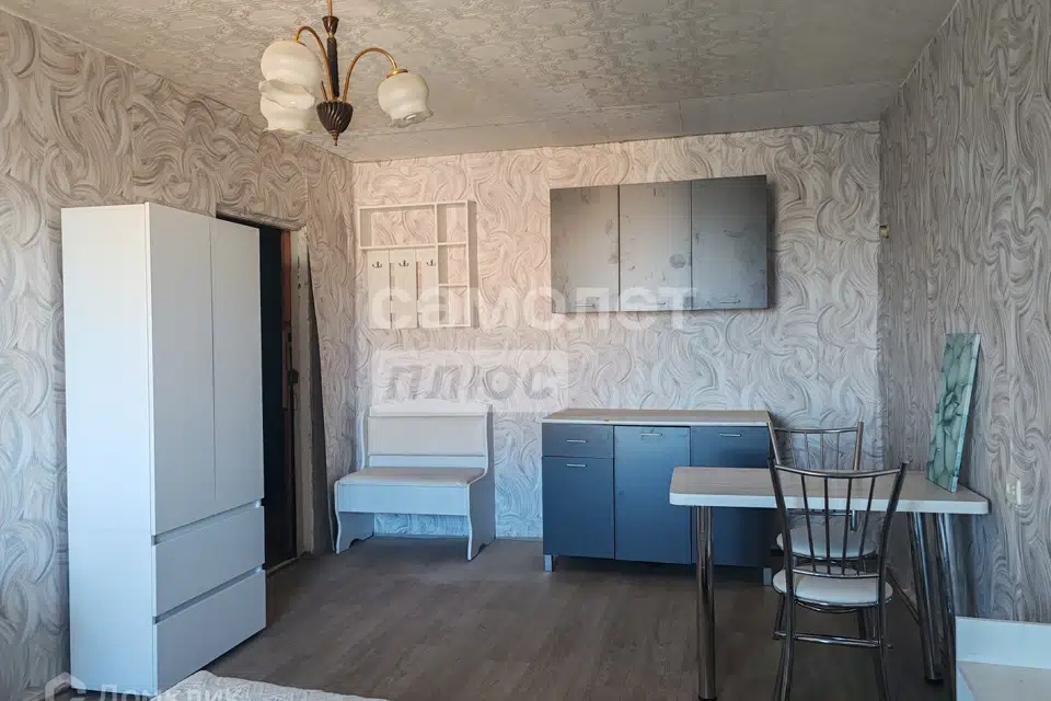 Продаётся комната в 1-комн. квартире, 17.7 м²