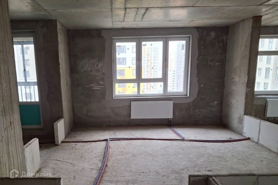 Продаётся 4-комнатная квартира, 111.9 м²