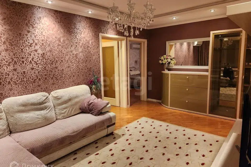 Продаётся 3-комнатная квартира, 74.3 м²