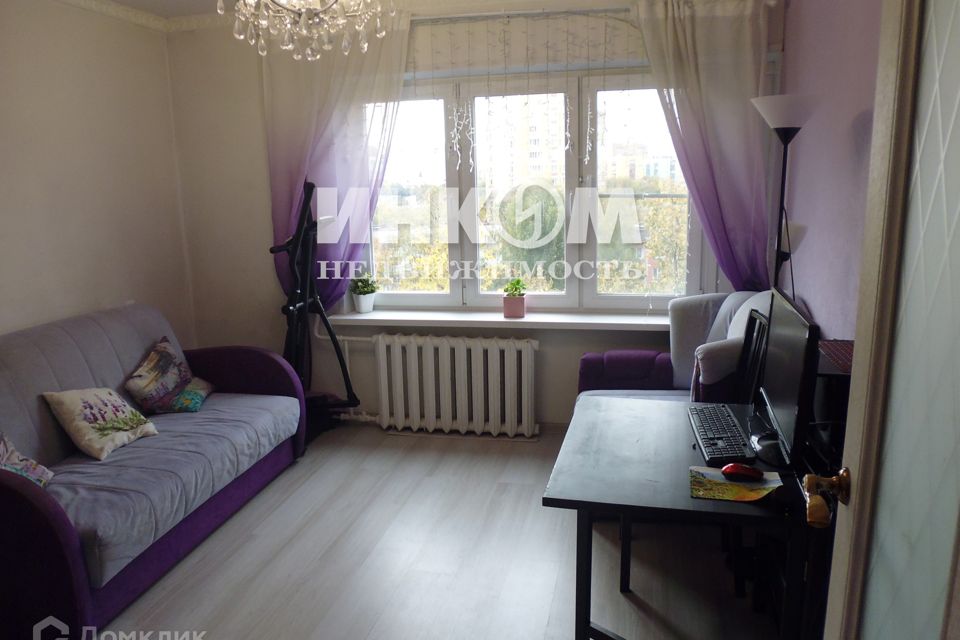 Продаётся 3-комнатная квартира, 53.3 м²