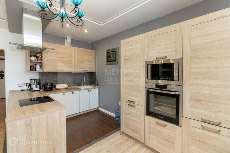 Продаётся 2-комнатная квартира, 94.2 м²