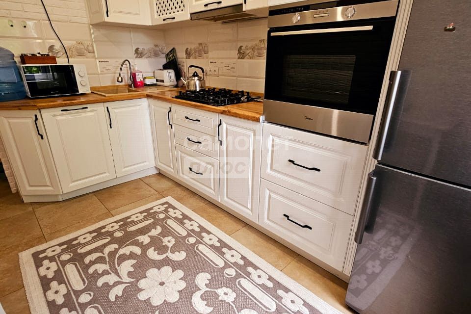 Продаётся 3-комнатная квартира, 62.5 м²