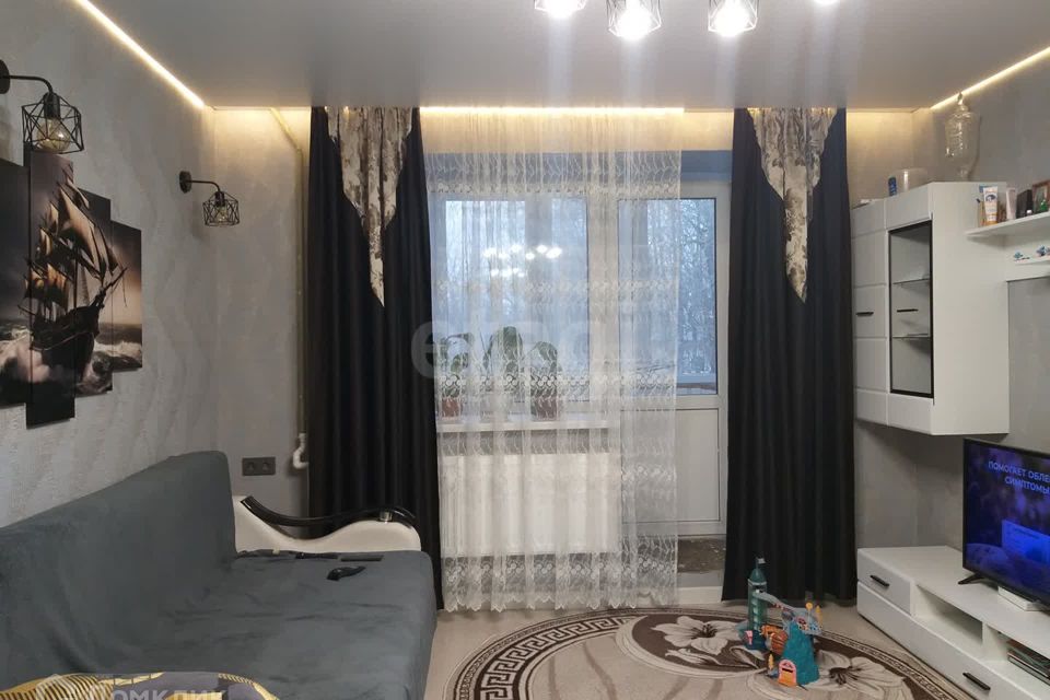 Продаётся 3-комнатная квартира, 67.9 м²