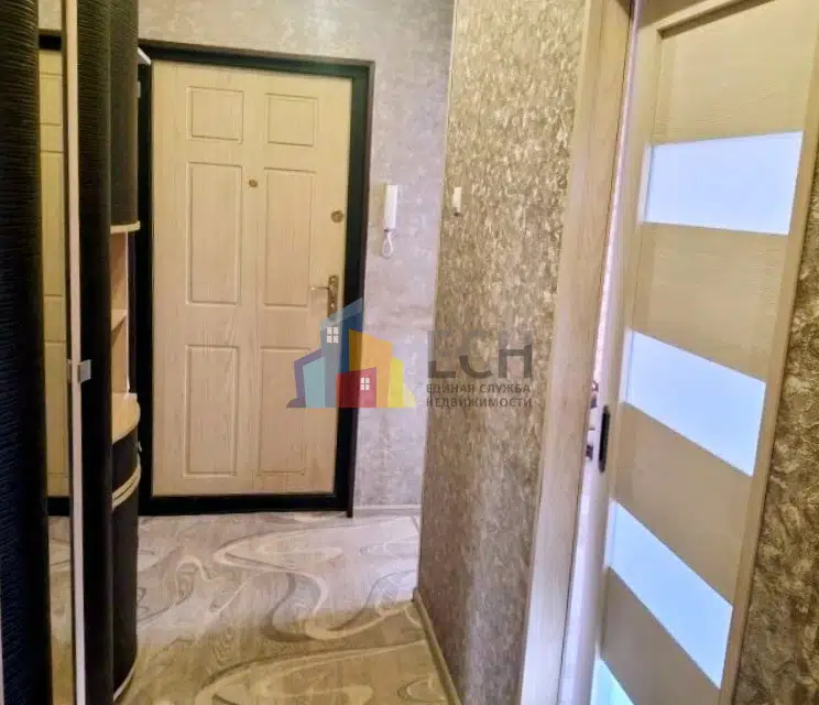 Продаётся 3-комнатная квартира, 64 м²