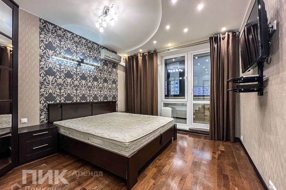 Сдаётся 2-комнатная квартира, 70.4 м²