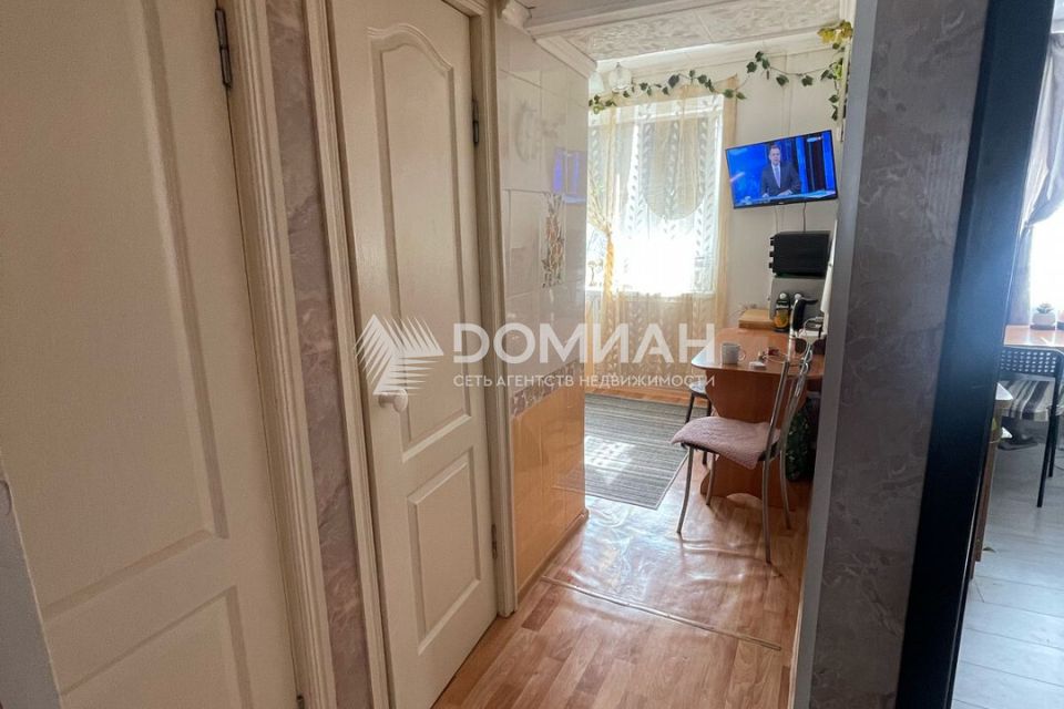 Продаётся 4-комнатная квартира, 61 м²