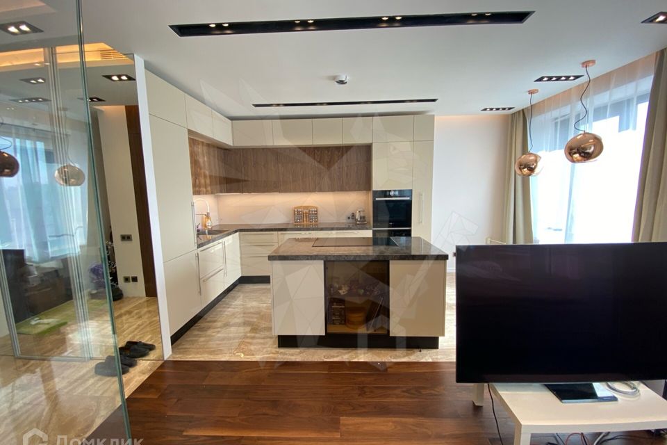 Продаётся 1-комнатная квартира, 42.8 м²