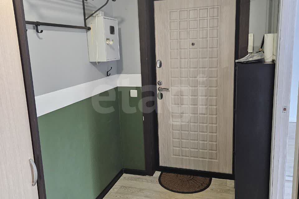 Продаётся 1-комнатная квартира, 42.7 м²