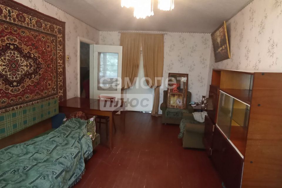 Продаётся 3-комнатная квартира, 57.8 м²