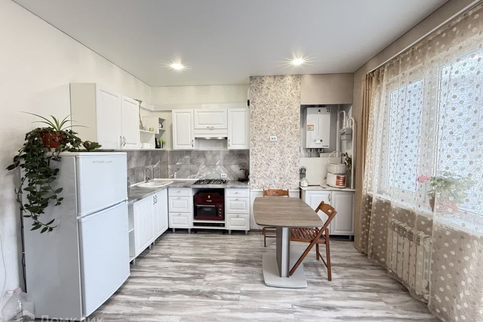 Продаётся 1-комнатная квартира, 50.1 м²