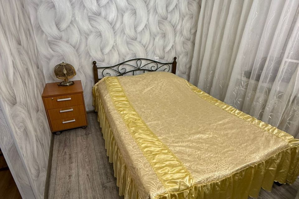 Сдаётся 1-комнатная квартира, 35 м²