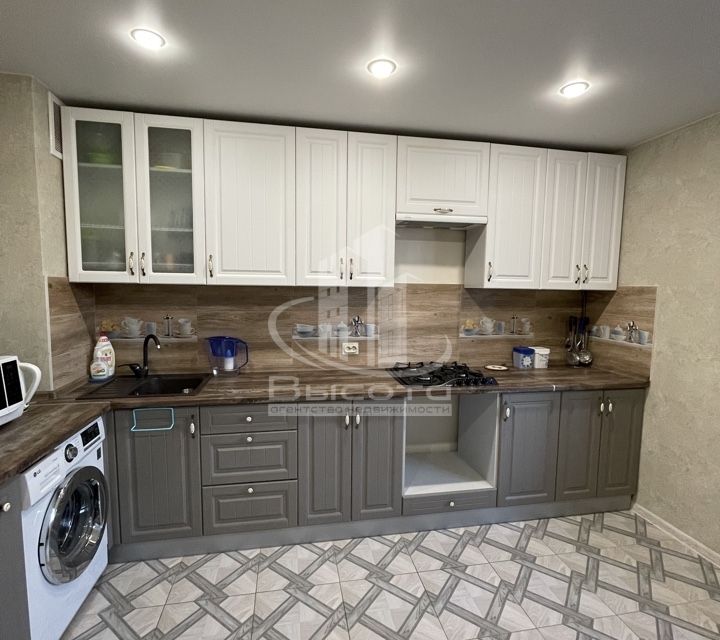 Продаётся 1-комнатная квартира, 46.6 м²