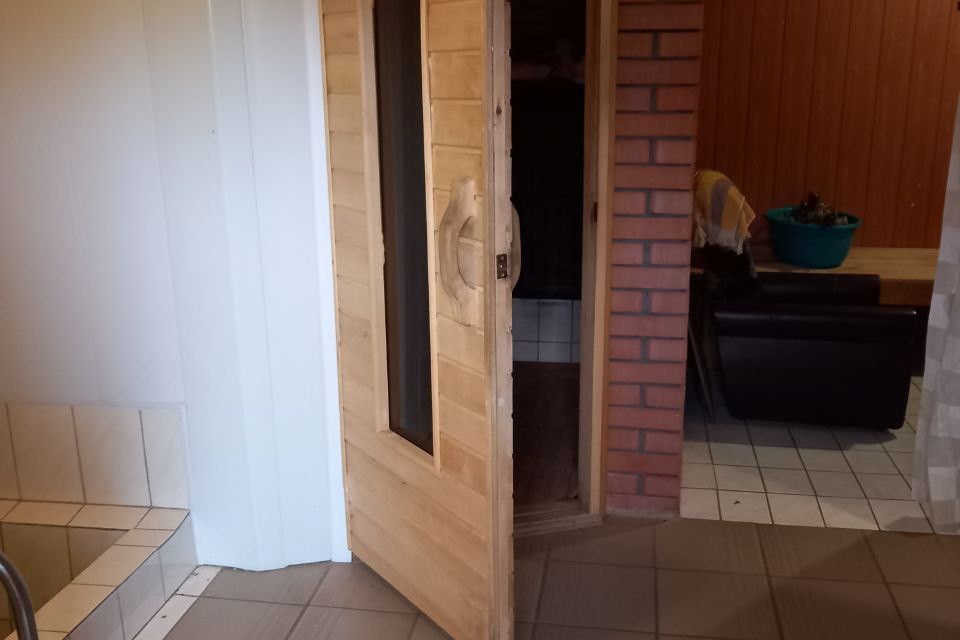 Продаётся 3-этажный дом, 260 м²