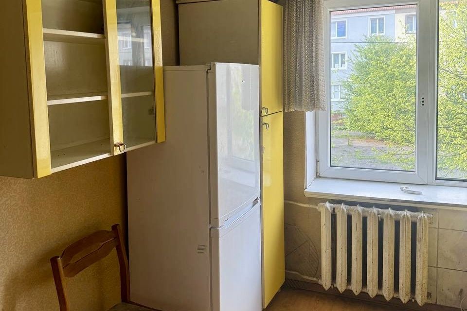 Продаётся 3-комнатная квартира, 57.4 м²