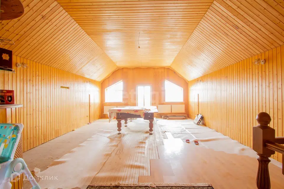 Продаётся 3-этажный дом, 350 м²