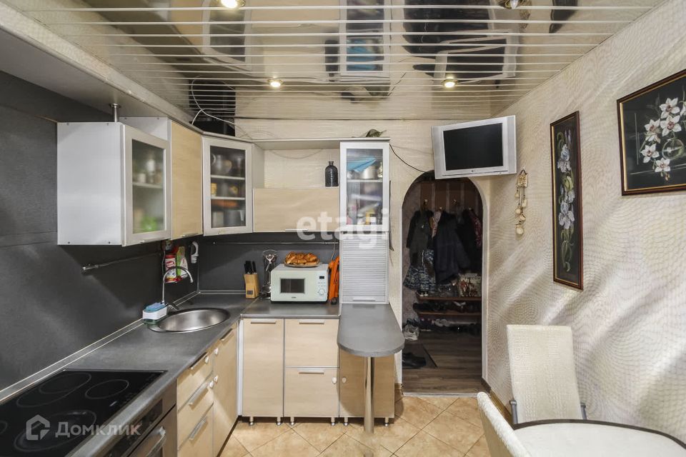 Продаётся 4-комнатная квартира, 75.7 м²