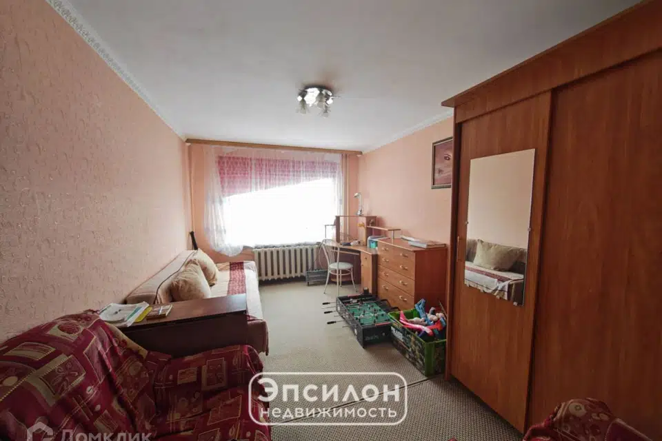 Продаётся 4-комнатная квартира, 67.7 м²