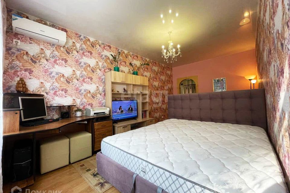 Продаётся 1-комнатная квартира, 43 м²