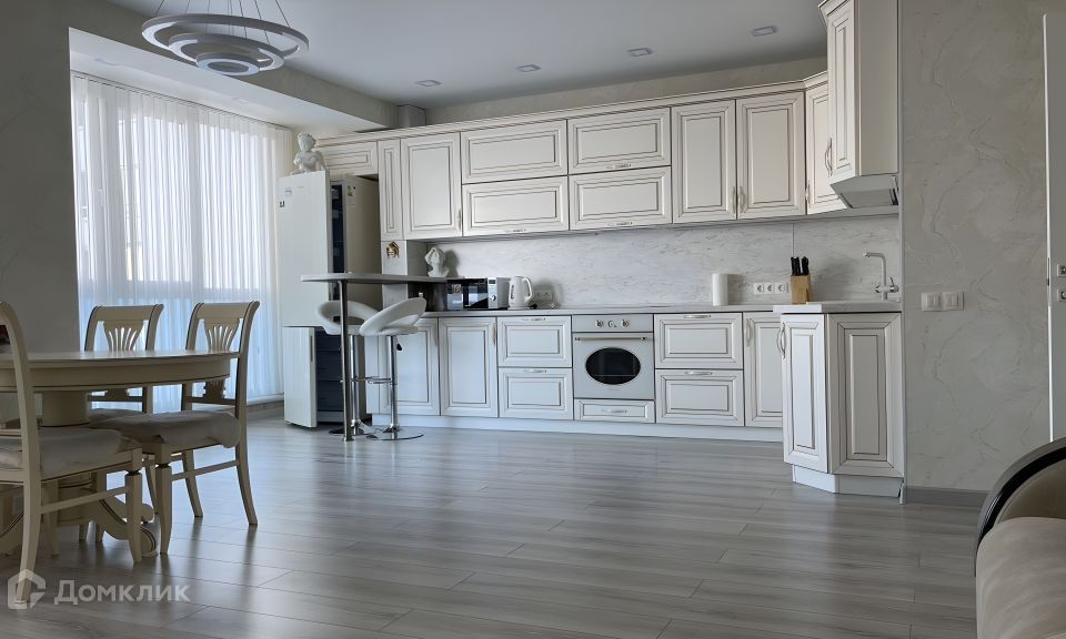 Сдаётся 2-комнатная квартира, 68 м²