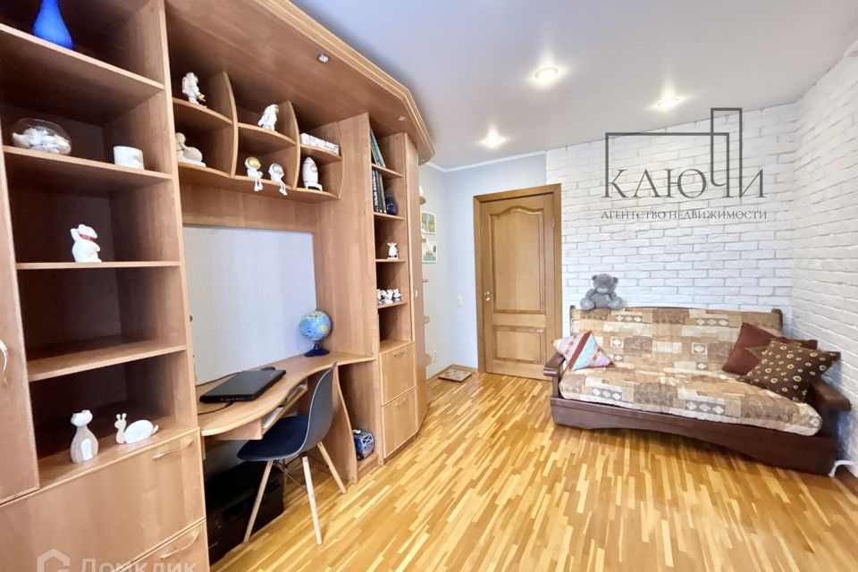 Продаётся 3-комнатная квартира, 65.5 м²